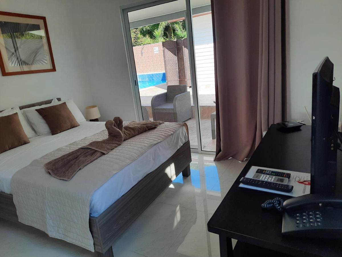 Hotel Plein Soleil Grand Anse  Εξωτερικό φωτογραφία